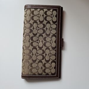 Coach wallet